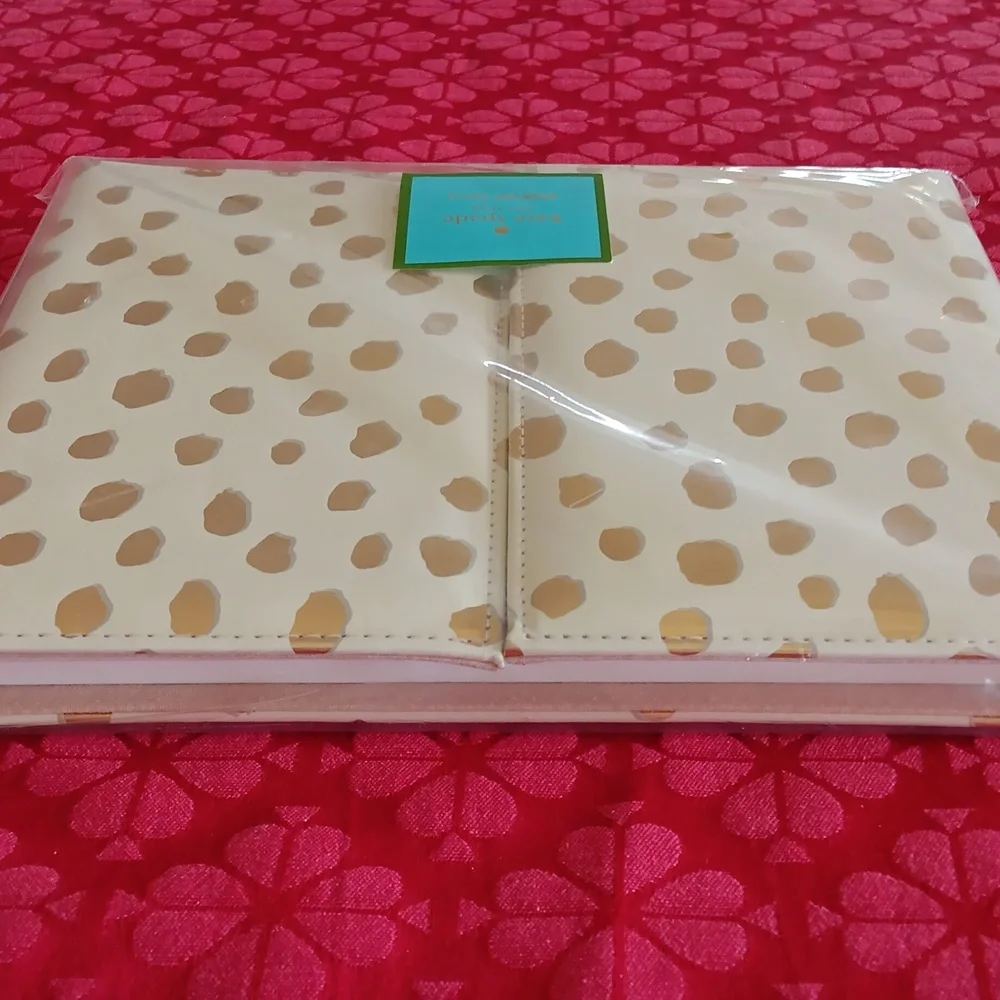 Kate spade flamingo dot desktop weekly calendar and folio